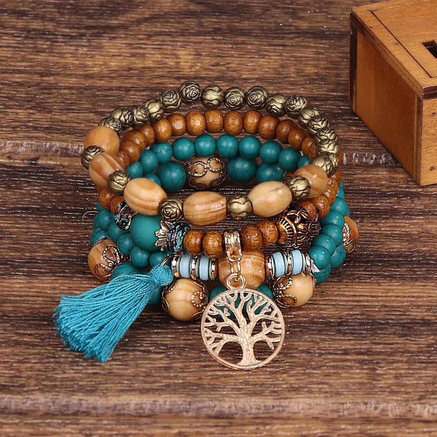 Elvaris Bracelet