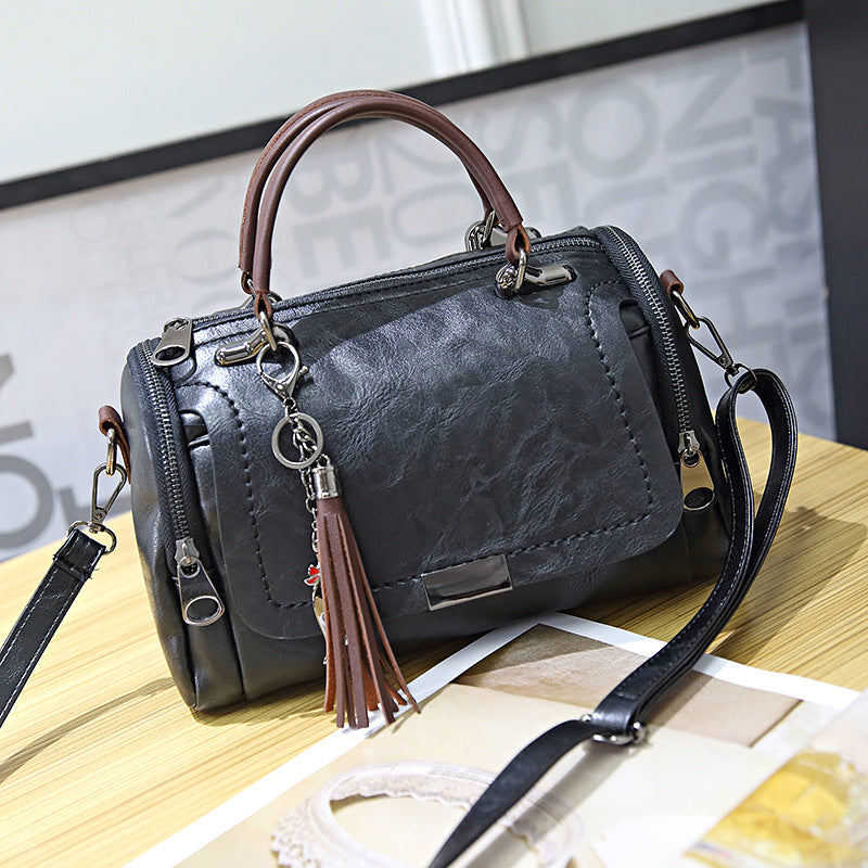 Tavion Women's Shoulder Bag