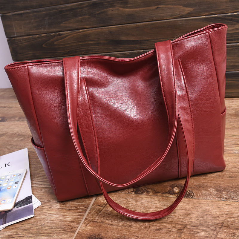 Tavion Shoulder Bag