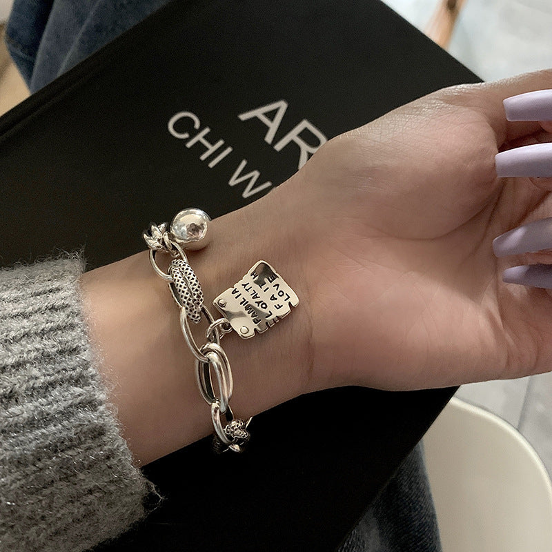 Alvoro Watch