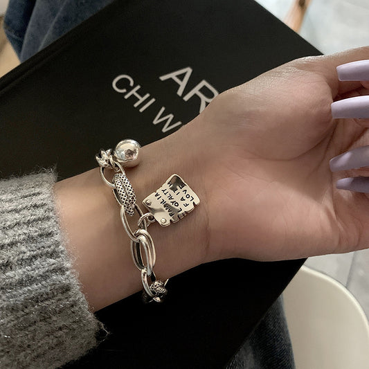 Alvoro Watch