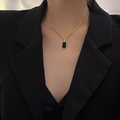 Dovira Necklace