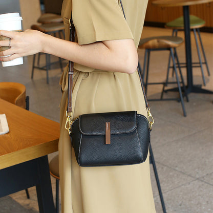 Calvaro Shoulder Bag