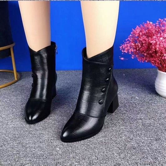Solvane Boots