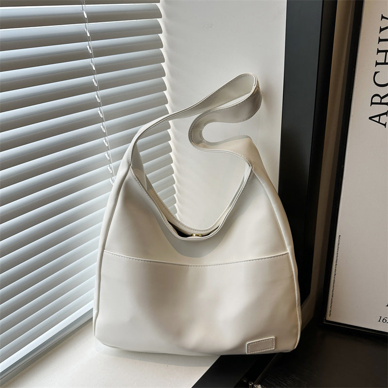 Ariano Shoulder Bag
