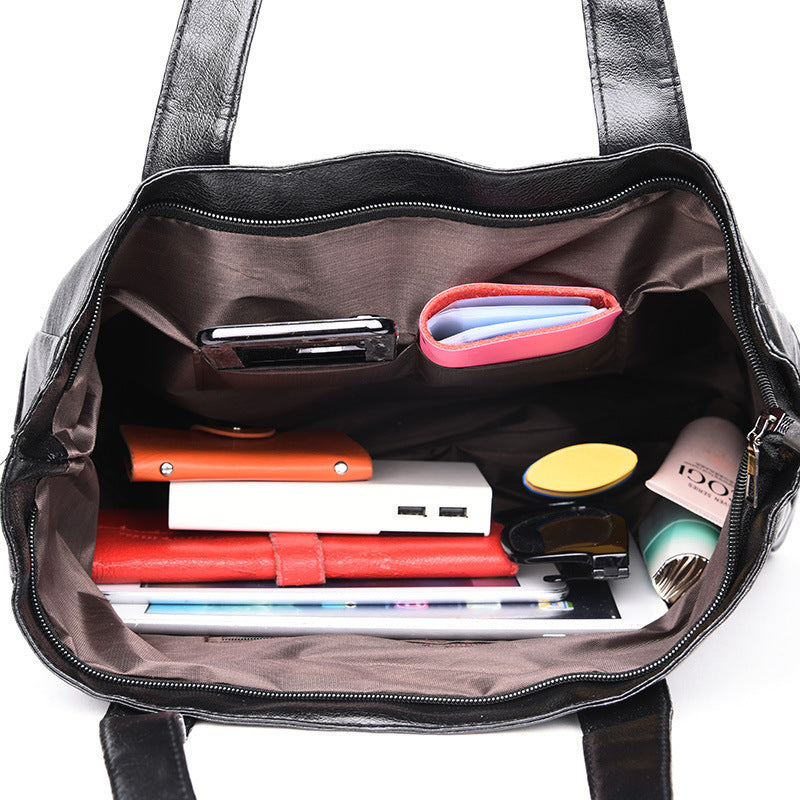 Tavion Shoulder Bag