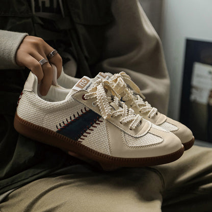 Alvoro Sneakers
