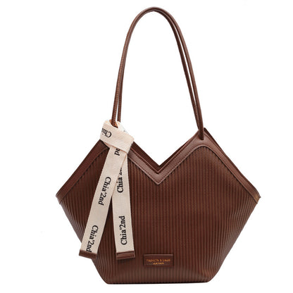 Lunava Shoulder Bag
