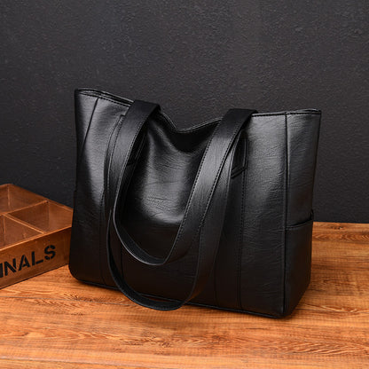 Tavion Shoulder Bag