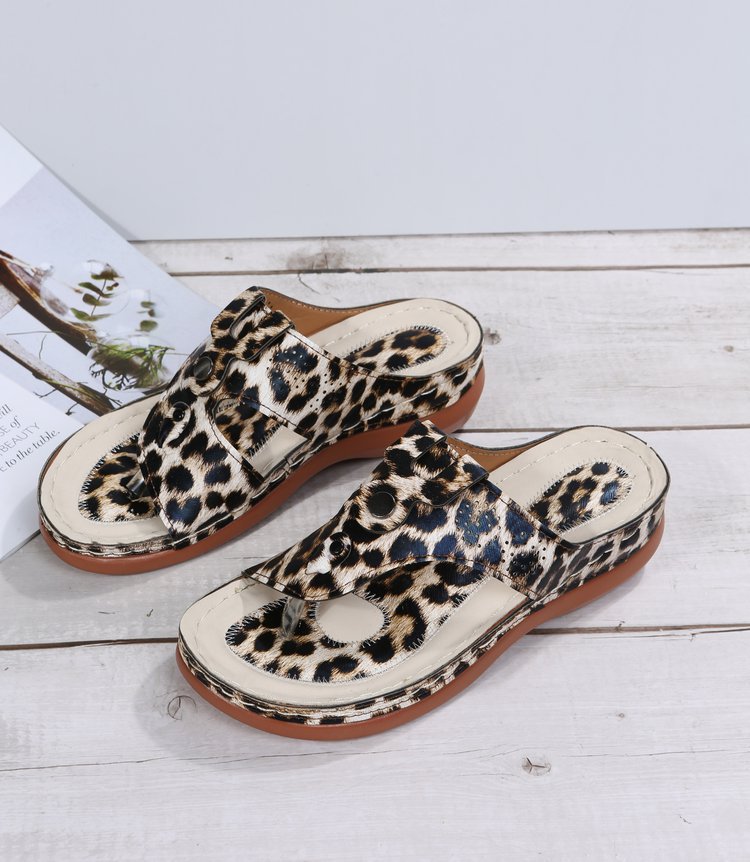 Cavaro Women's Sandals